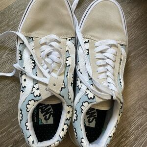 Women’s Floral Vans sz 8.5